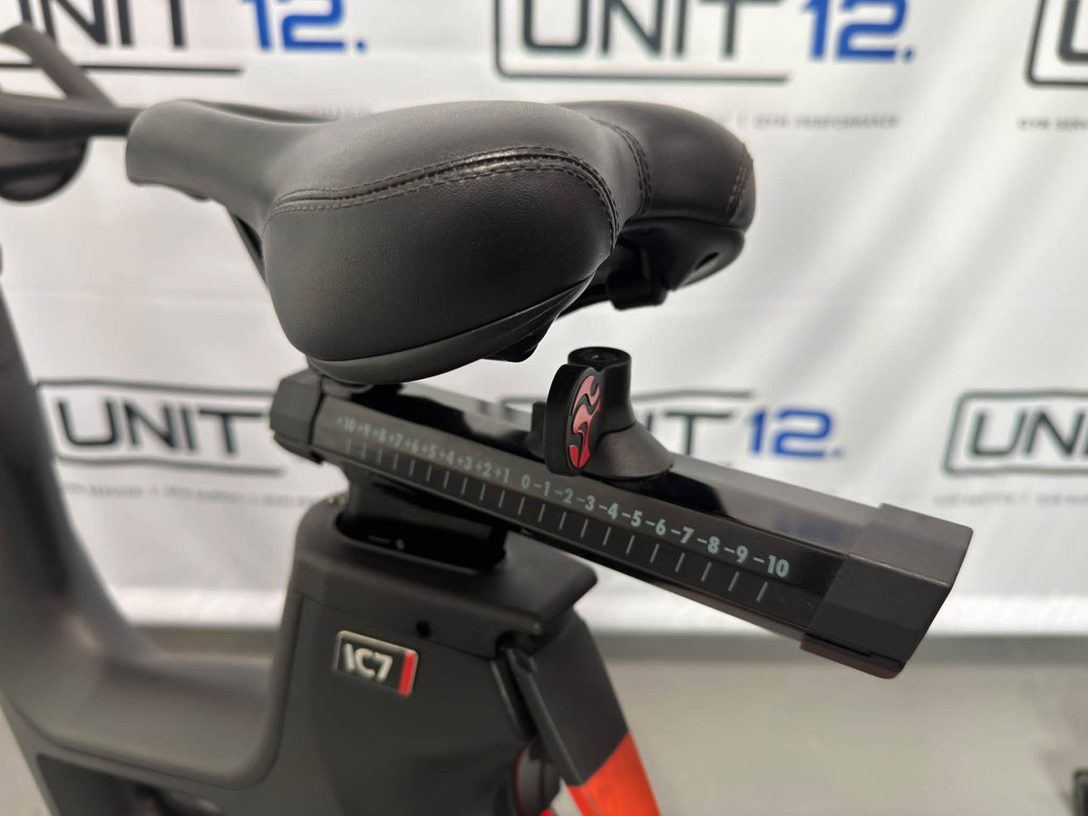 Life Fitness Ic7 Spin Bike - Refurbished